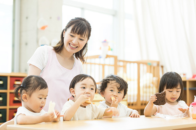 保育士として働くうえでの苦労と解決策